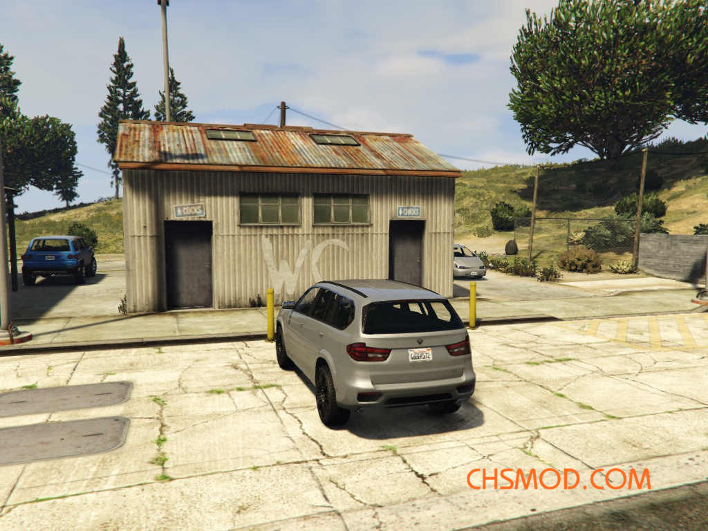 《侠盗猎车手5》Benefactor XLS 越野车MOD